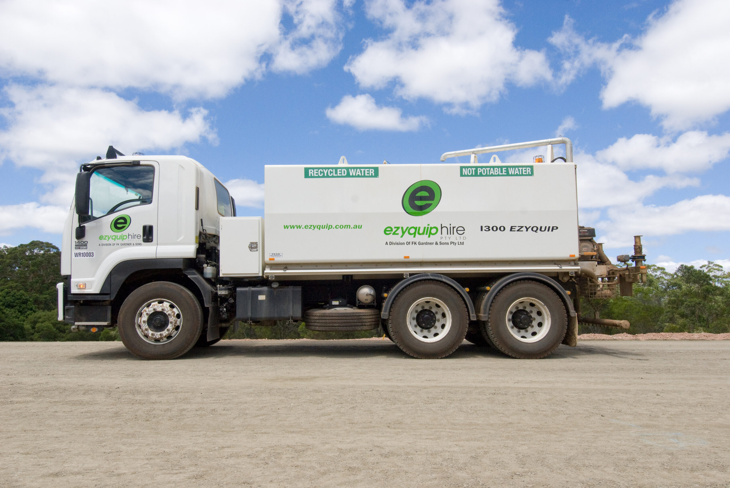 7,000 Water Truck